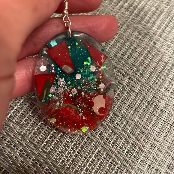 XMAS Festive Handmade Large Holiday Earrings Green and Red Oval - Picture 5 of 9
